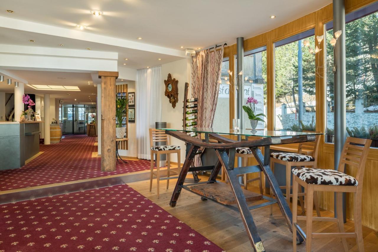 Schweizerhaus Swiss Quality Hotel Малоя Экстерьер фото