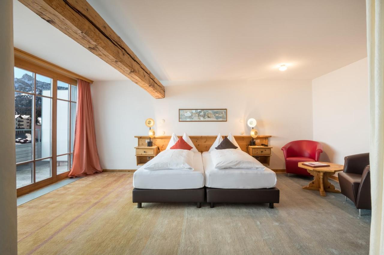 Schweizerhaus Swiss Quality Hotel Малоя Экстерьер фото