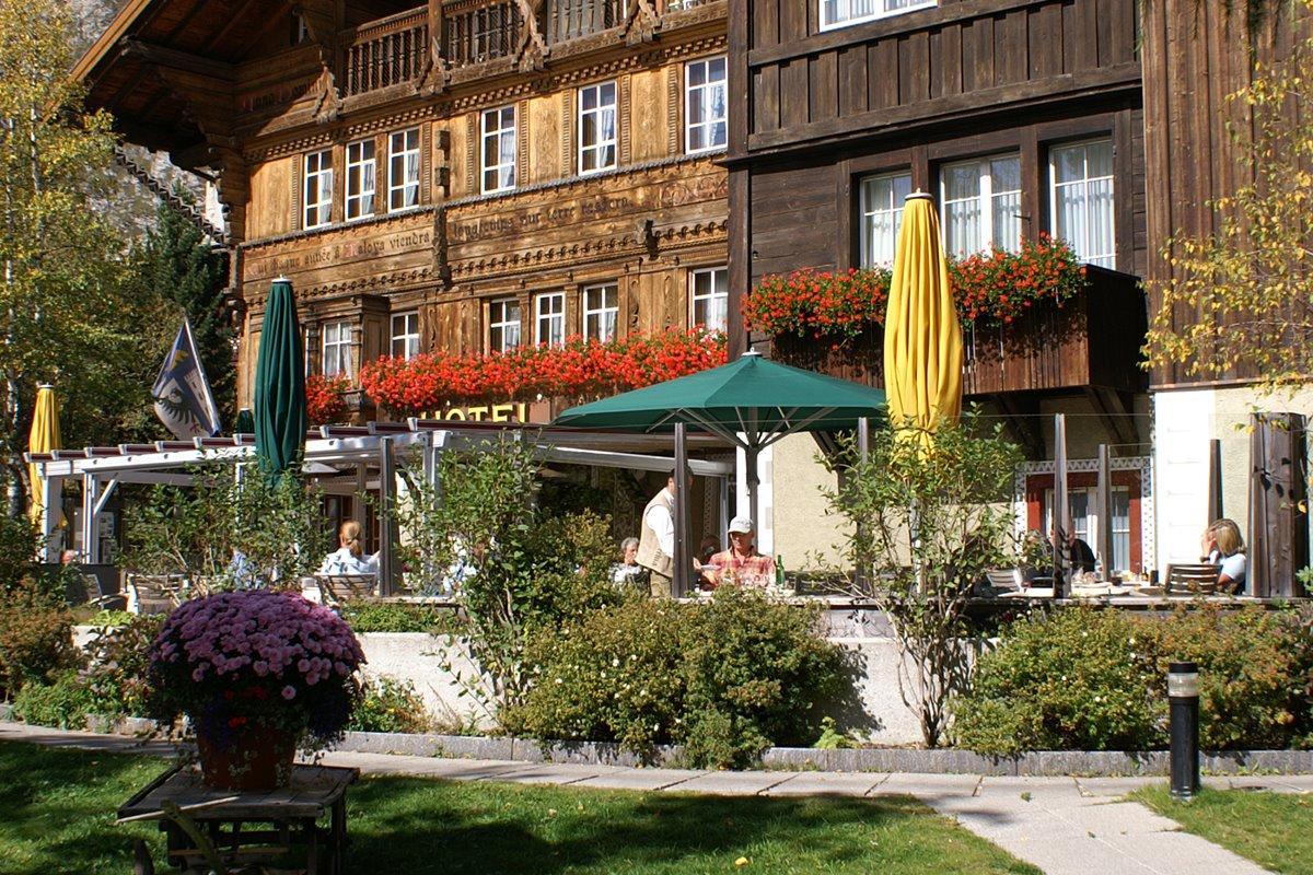 Schweizerhaus Swiss Quality Hotel Малоя Экстерьер фото